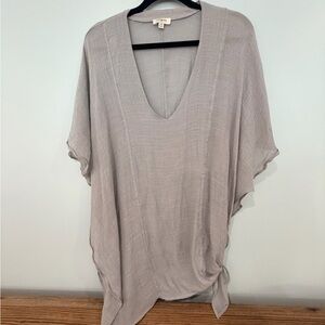 Umgee Light Gray V-Neck Top